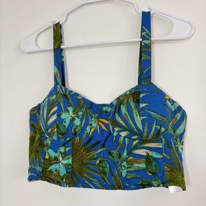 🎉4/30$🎉 BOG Collective Blue Green Floral Cropped Top - Size L